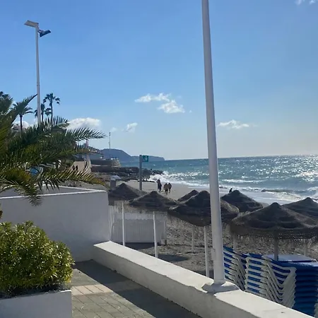 Nuevo Con Parking Y A 300 Metros Playa Nerja